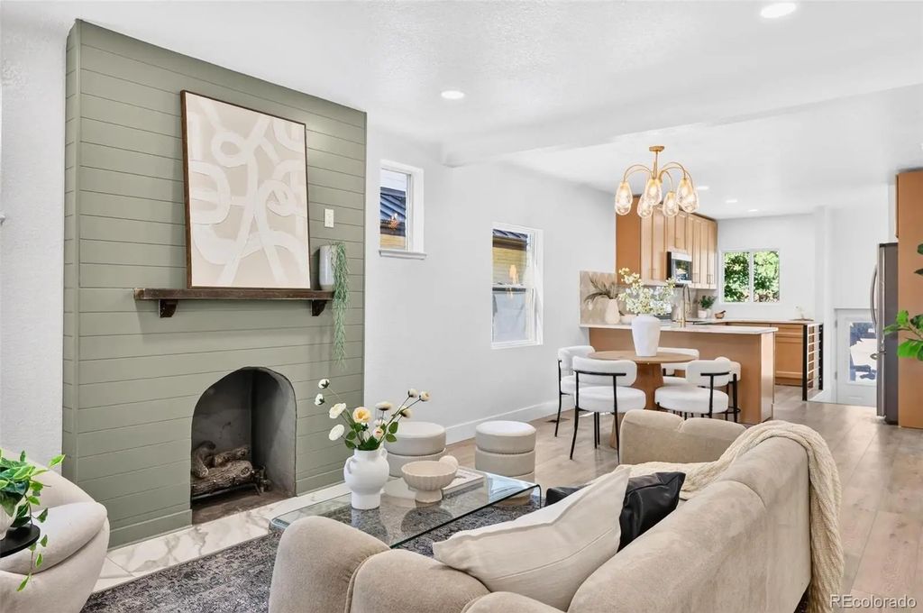 2661 N Glencoe Street, Denver
