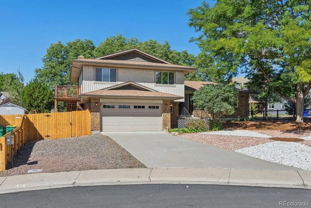 1967 S Deframe Street, Lakewood