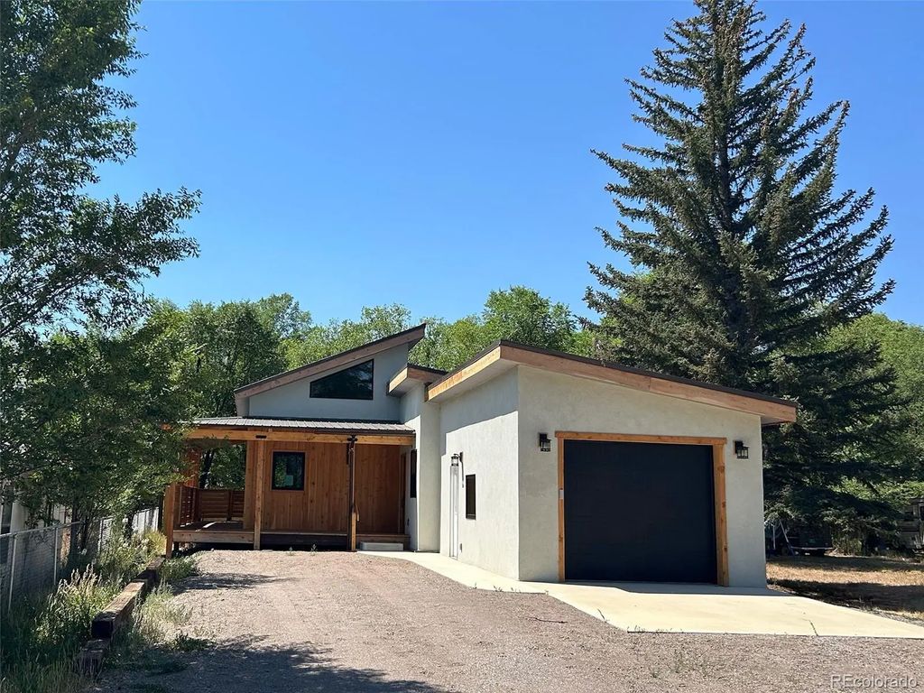 1315 Denver Avenue, Saguache