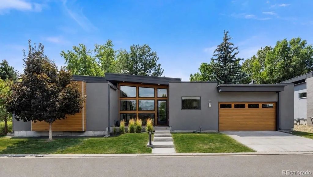 24 Wilder Lane, Littleton