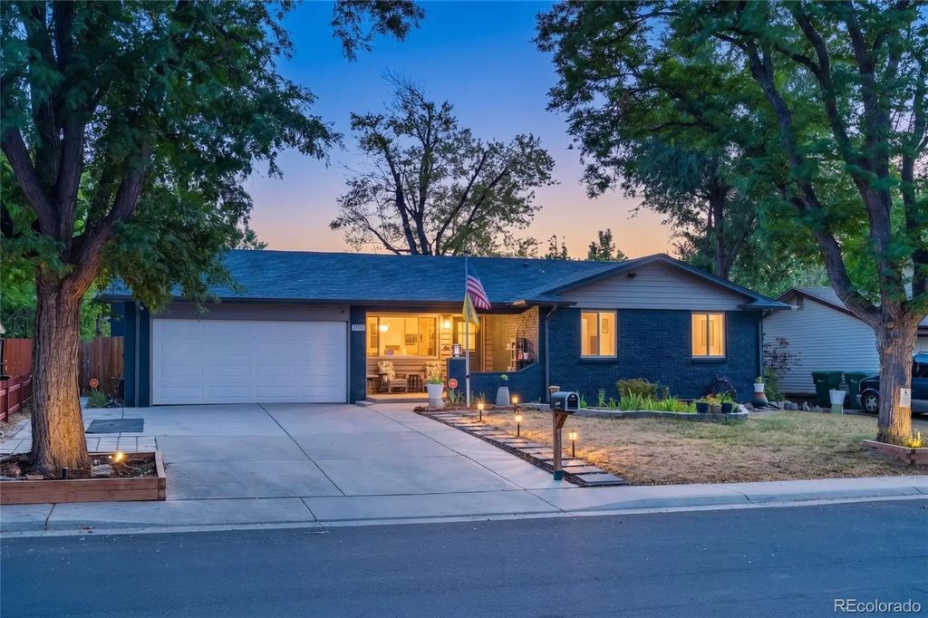 12562 E Exposition Drive, Aurora