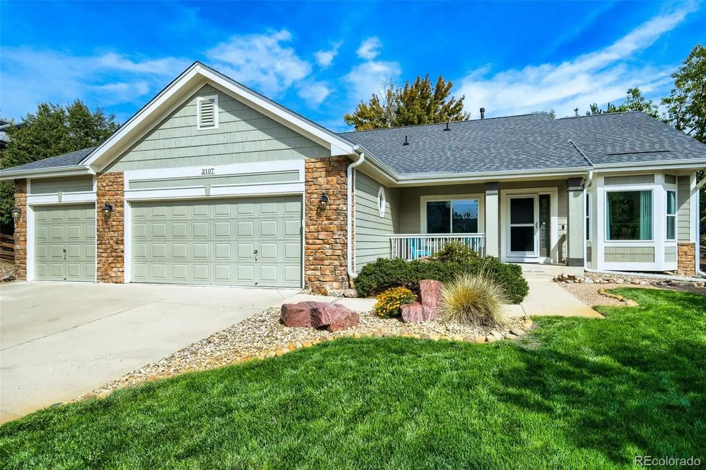 2107 Chestnut Circle, Erie