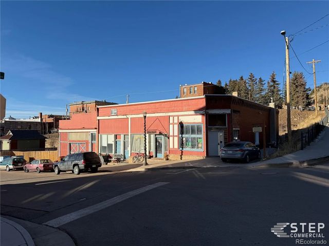 133 3rd Street, Victor