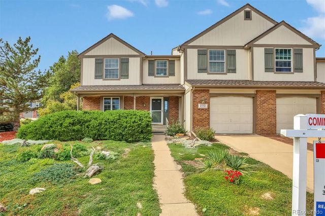 6236 E Hinsdale Avenue, Englewood