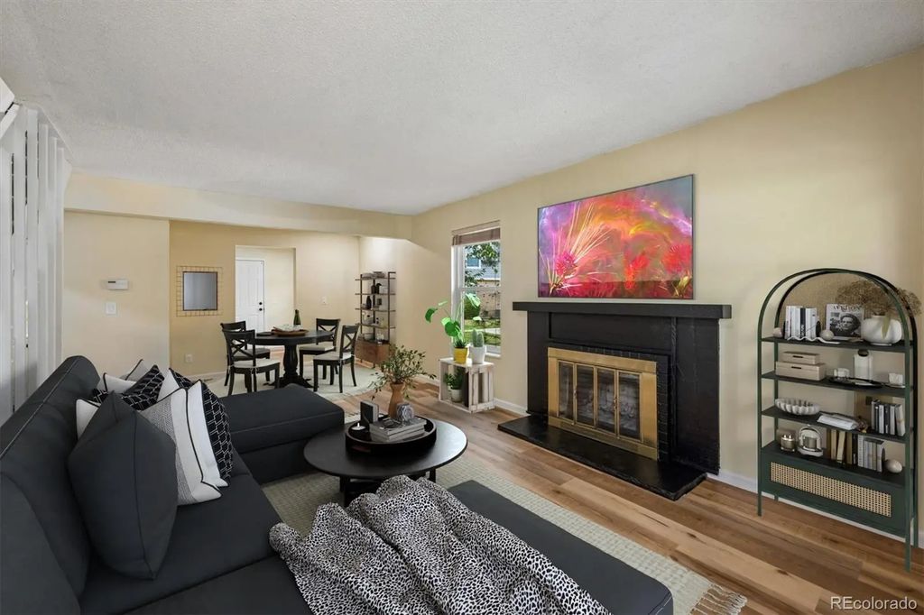 1521 S Owens Street 15, Denver