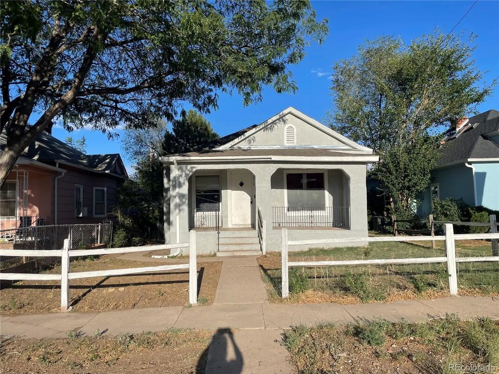 2216 Pine Street, Pueblo