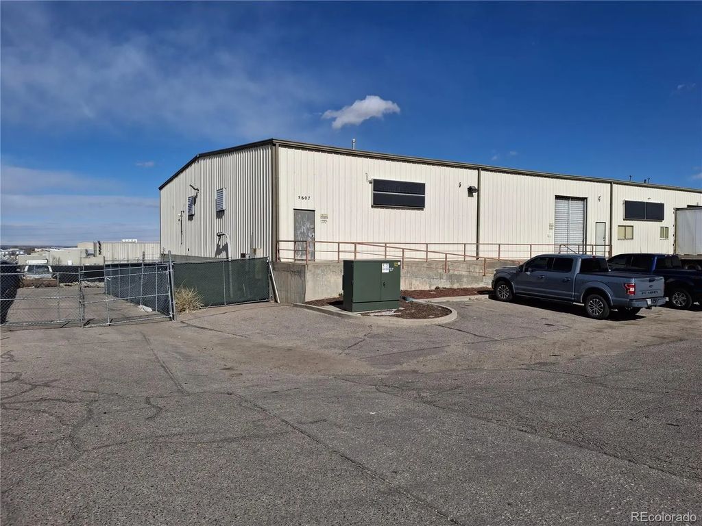 5607 E 48th Avenue, Commerce City