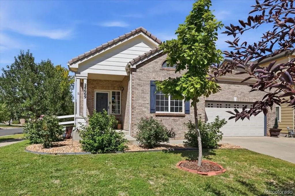 24669 E Wyoming Circle, Aurora