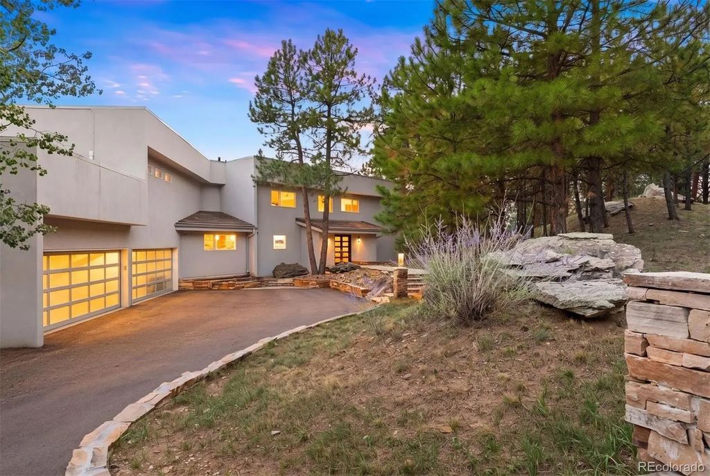 1992 Columbine Court, Golden