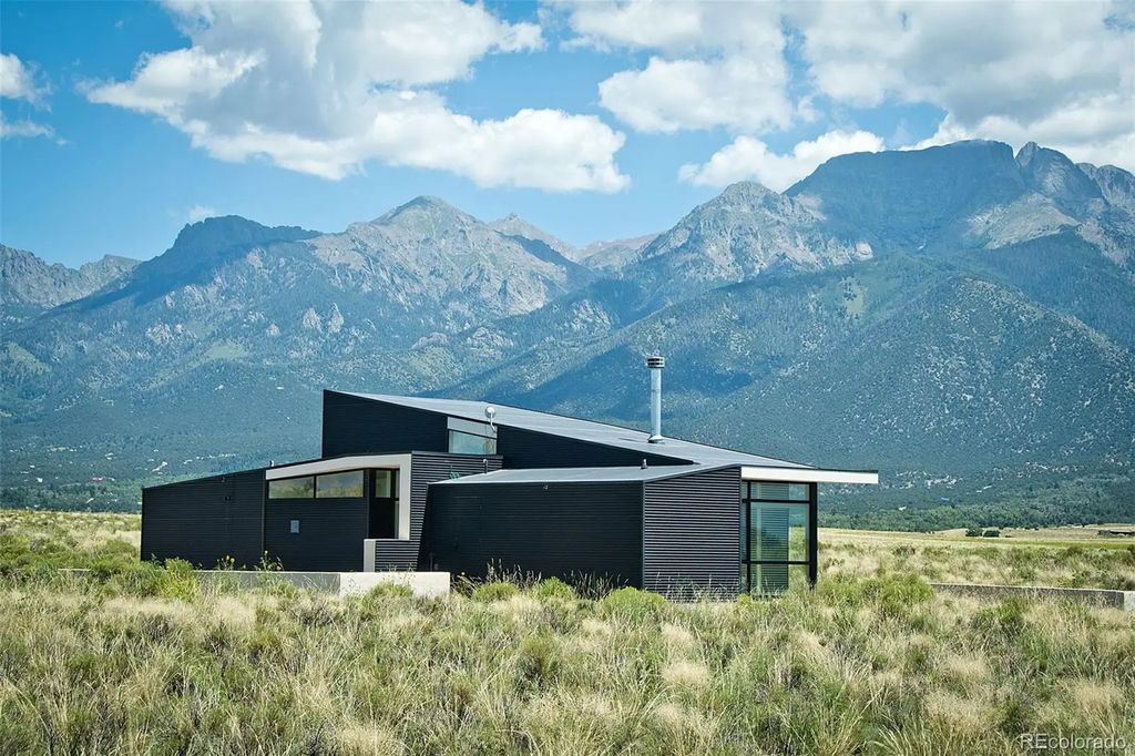 790 Birch Road, Crestone