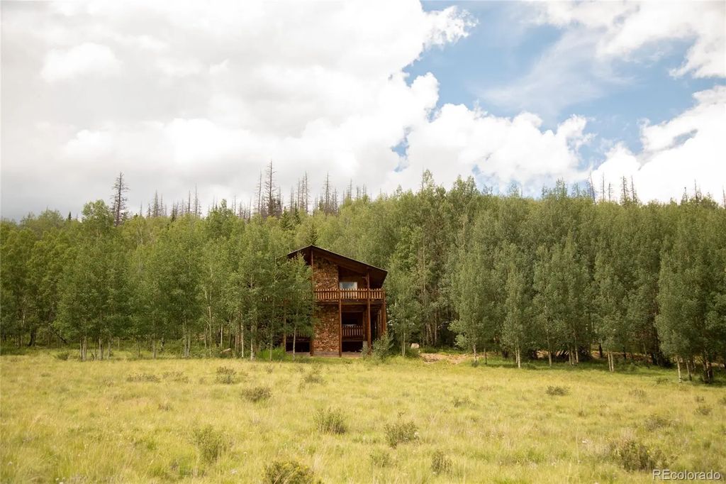 1001 County Rd 17, Lake City