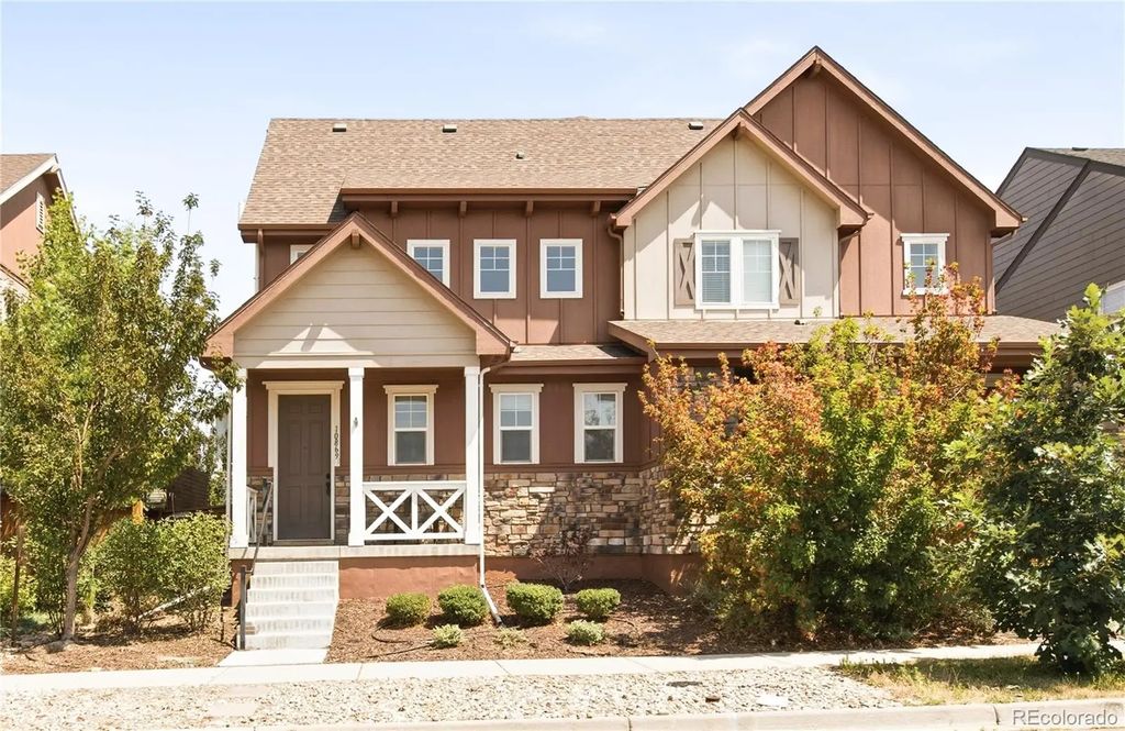 10869 E 25th Drive, Aurora