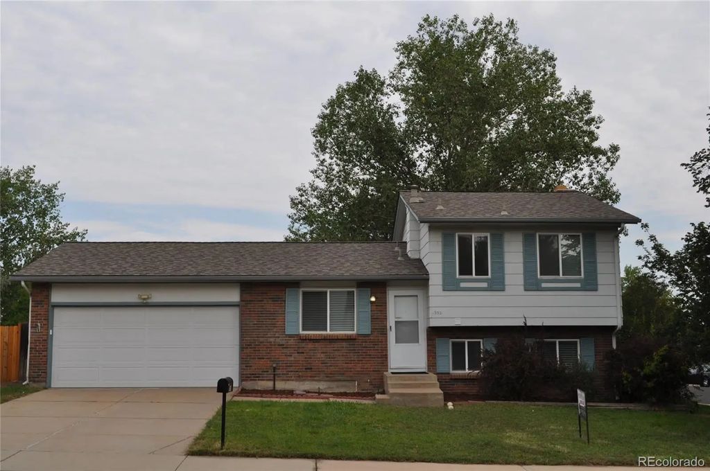 950 S Waco Way, Aurora