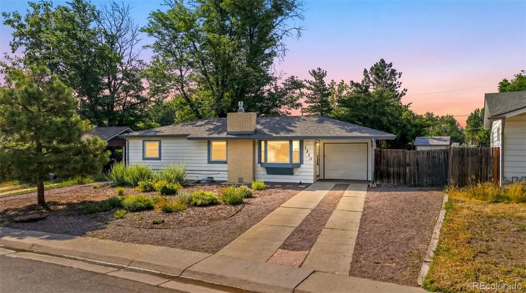 1330 S Ivanhoe Way, Denver