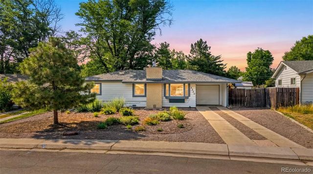 1330 S Ivanhoe Way, Denver