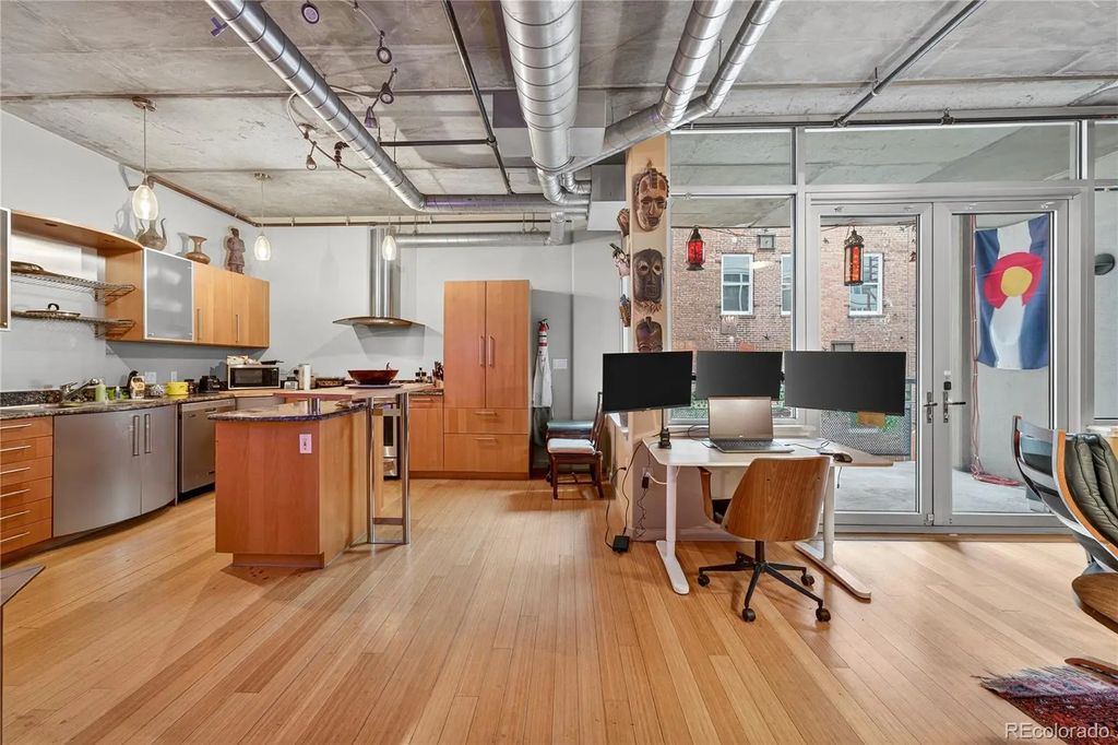 1401 Wewatta Street 305, Denver