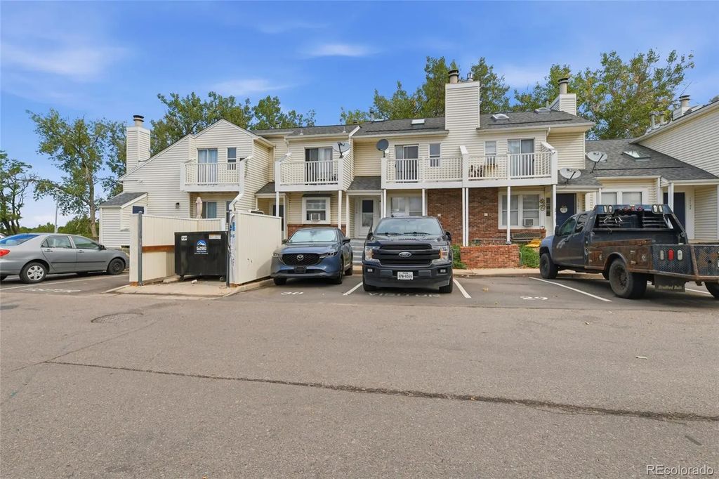 17113 E Ford Drive, Aurora