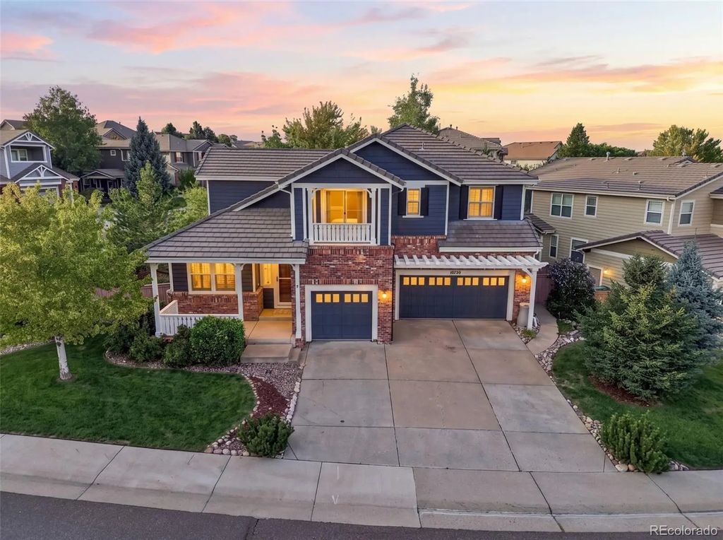 10720 Briarglen Circle, Littleton