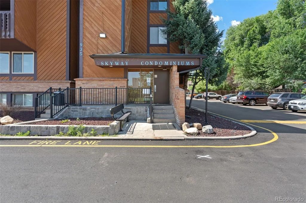 935 Saturn Drive 117, Colorado Springs