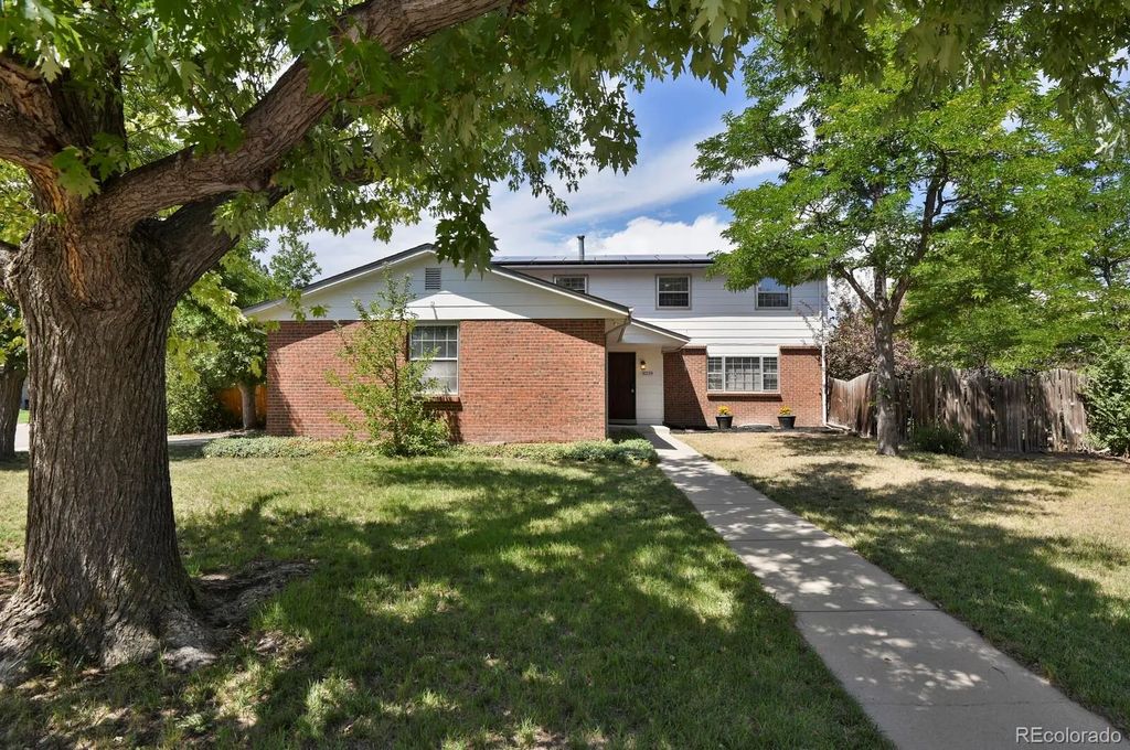 8239 S Marshall Street, Littleton