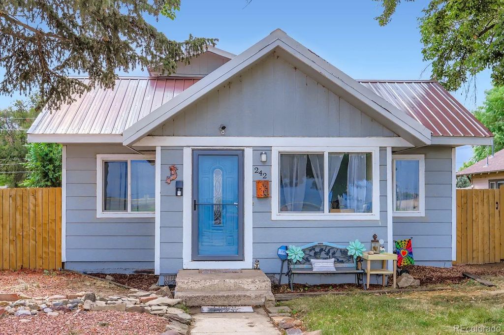 242 Todd Avenue, La Salle
