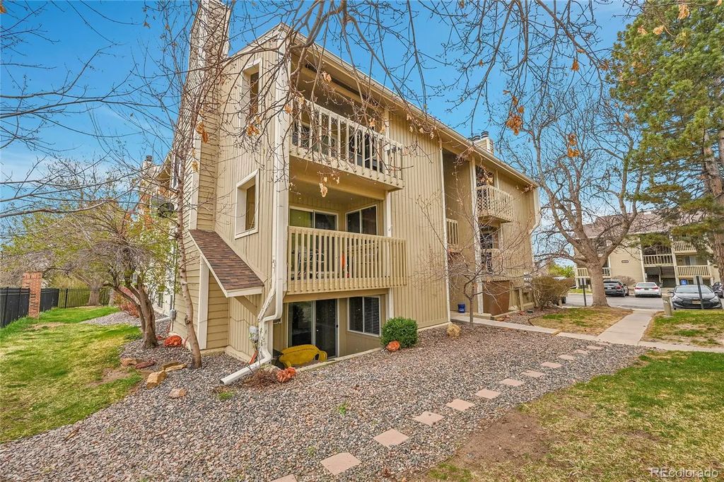 4066 S Atchison Way 102, Aurora