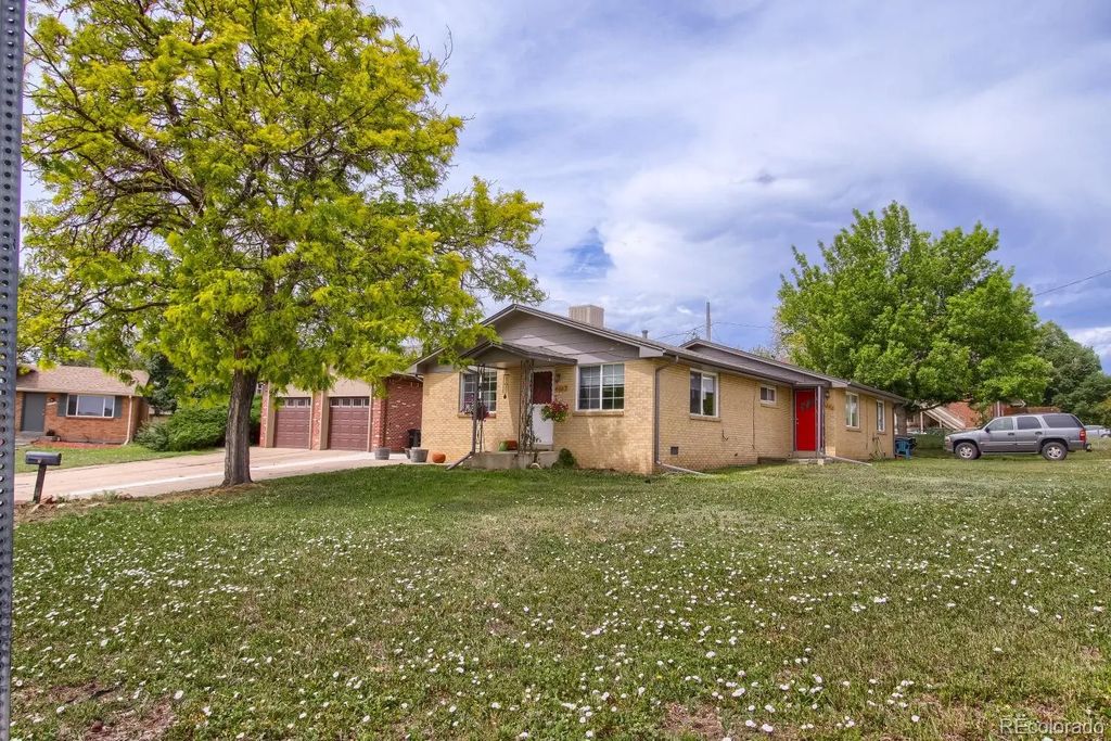 6363 Moore Circle, Arvada