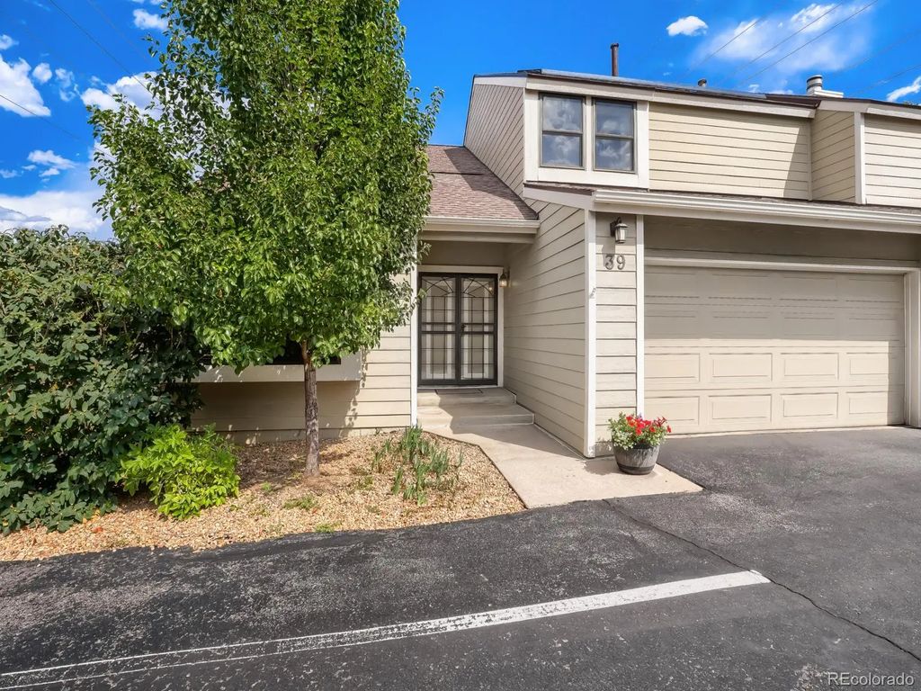 6869 W 10th Avenue 39, Lakewood