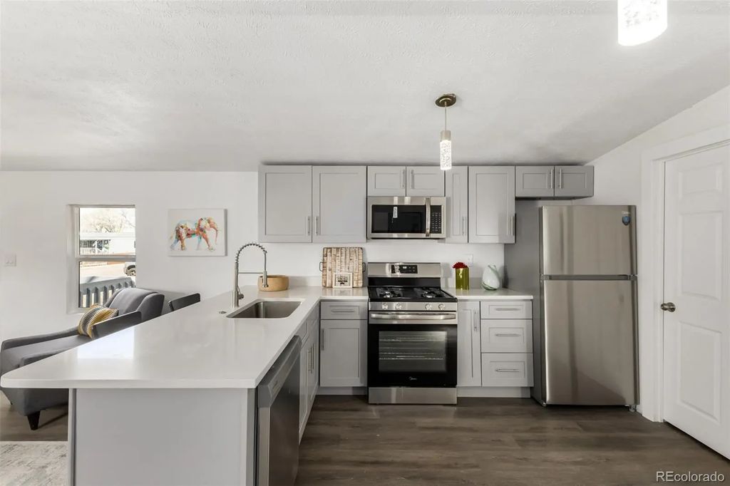 103 N Josephine Avenue, Milliken
