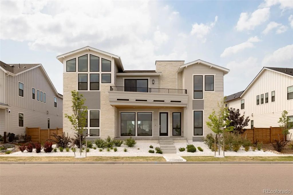 9968 E 63rd Drive, Denver