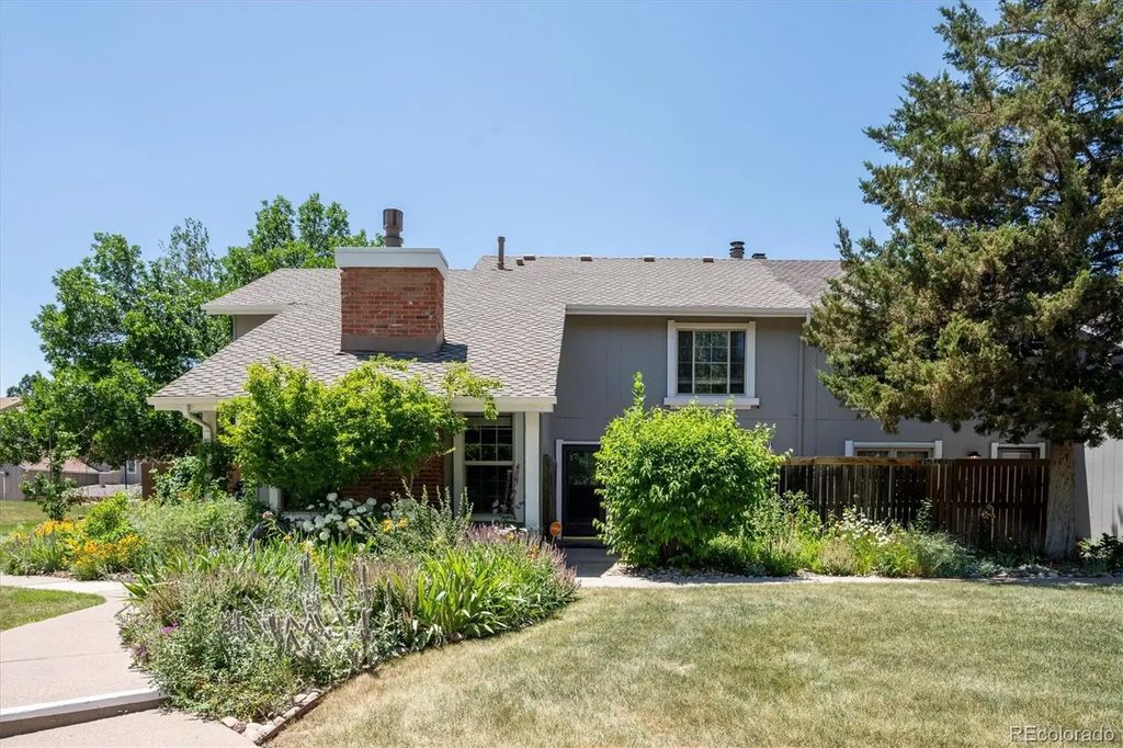 2682 E Easter Avenue, Littleton
