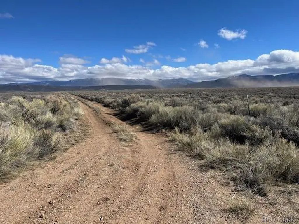 Oo County Road 12, Garcia