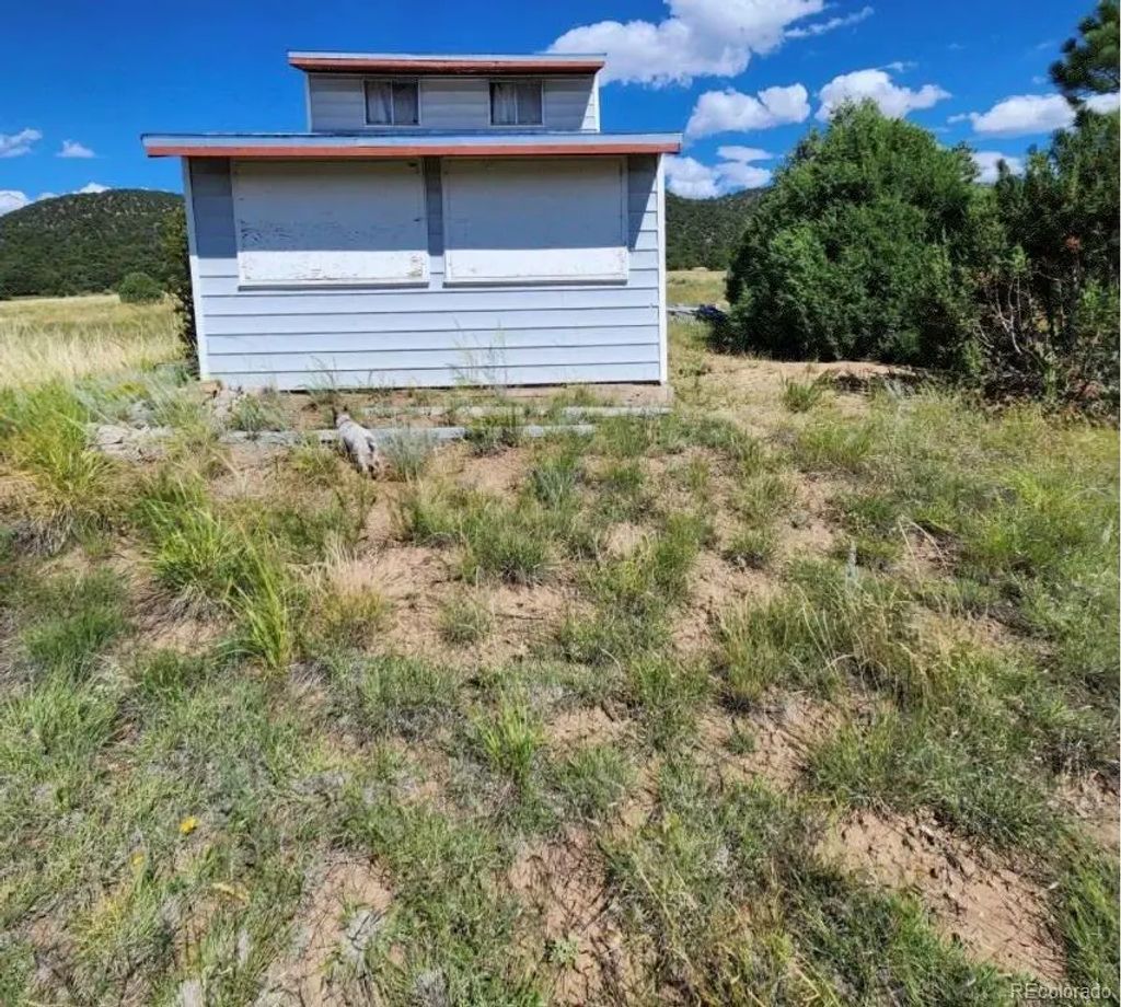 739 17th Trail, Cotopaxi