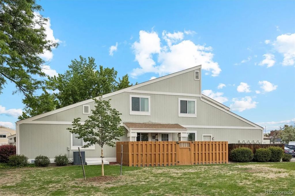 8761 Pierce Way 93, Arvada