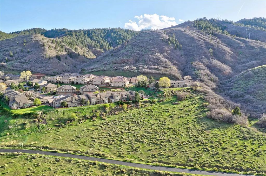 6984 Buckskin Drive, Littleton