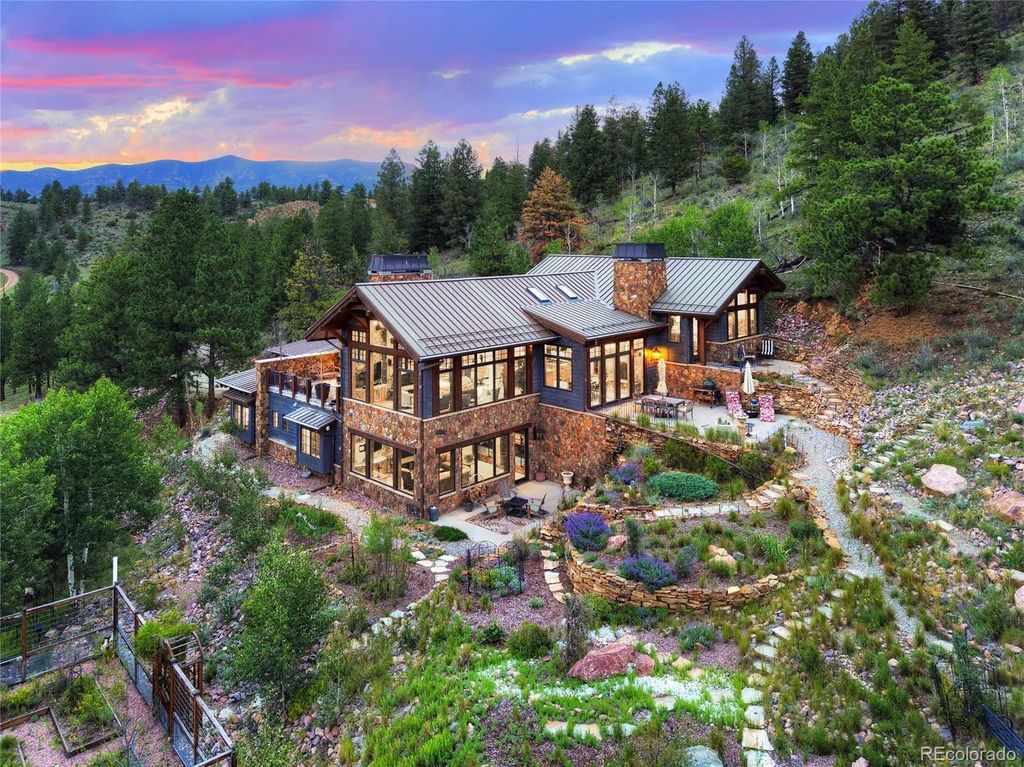 228 Bear Drive, Guffey