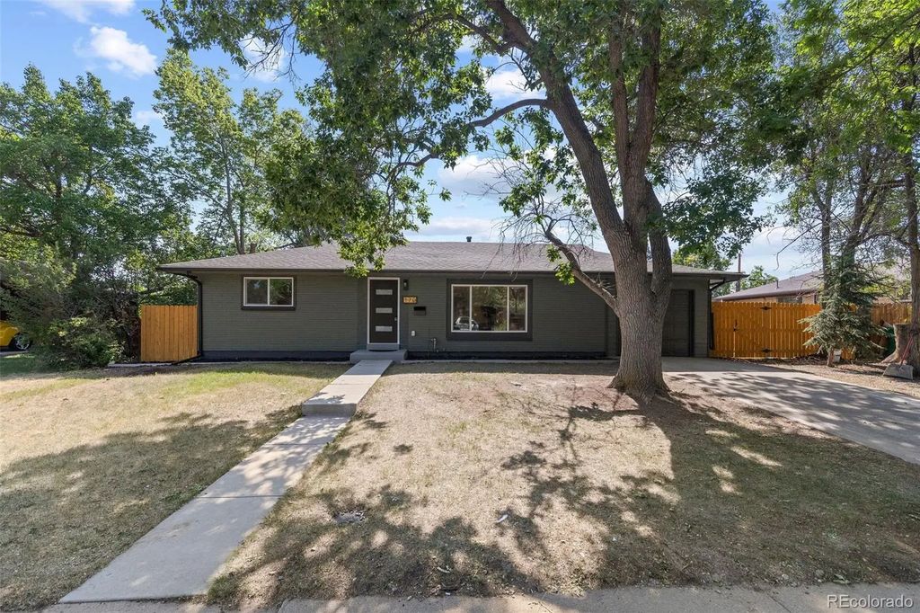 170 S Eaton Street, Lakewood