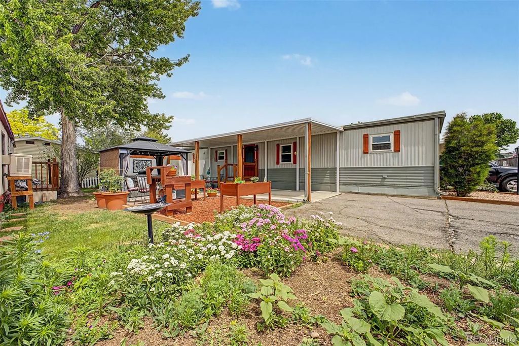 8201 S Santa Fe Drive, Littleton