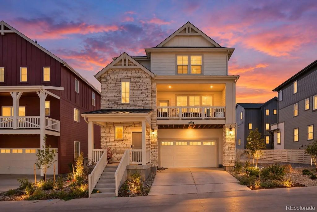 7442 Whiteclover Trail, Littleton