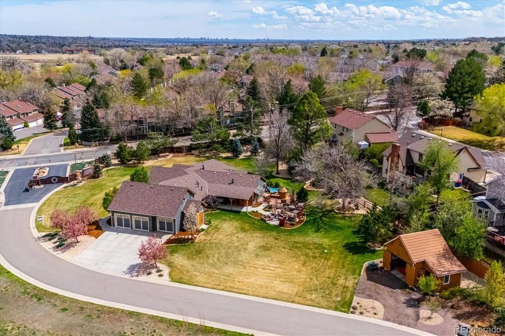 8830 W Bear Creek Drive, Lakewood