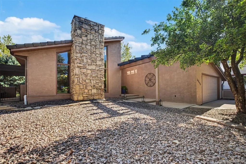 10898 Snow Cloud Trail, Littleton