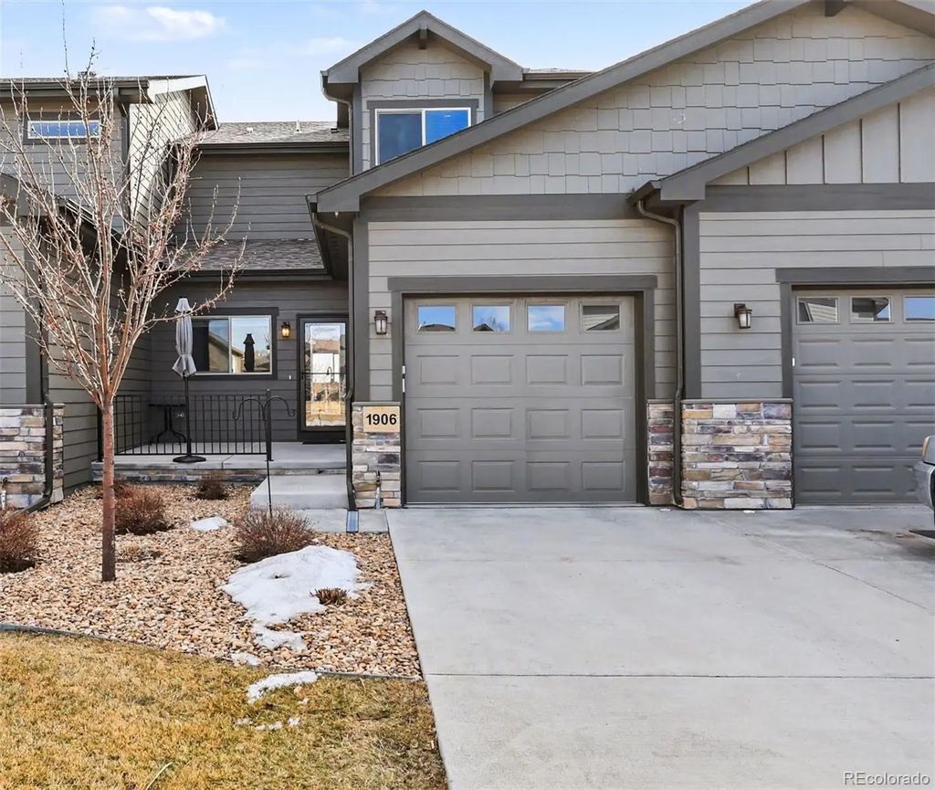 1906 Sunshine Peak Drive, Loveland