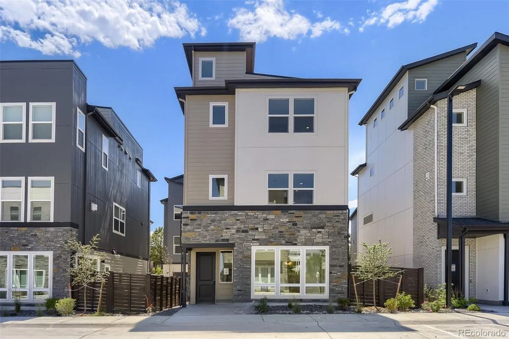 10978 E Hinsdale Circle, Centennial