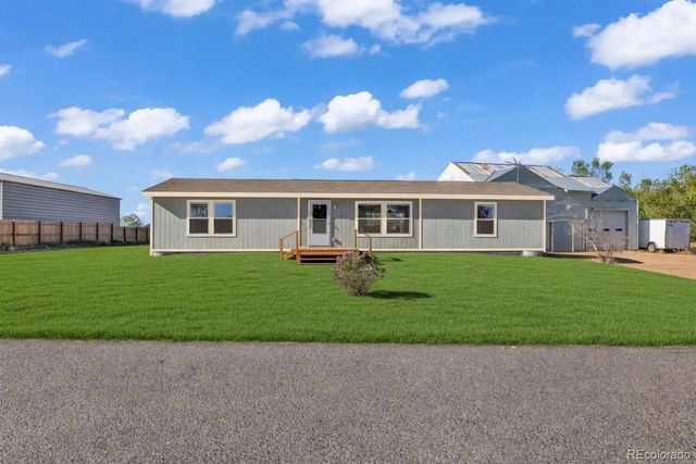 336 Lilac Circle, Lochbuie