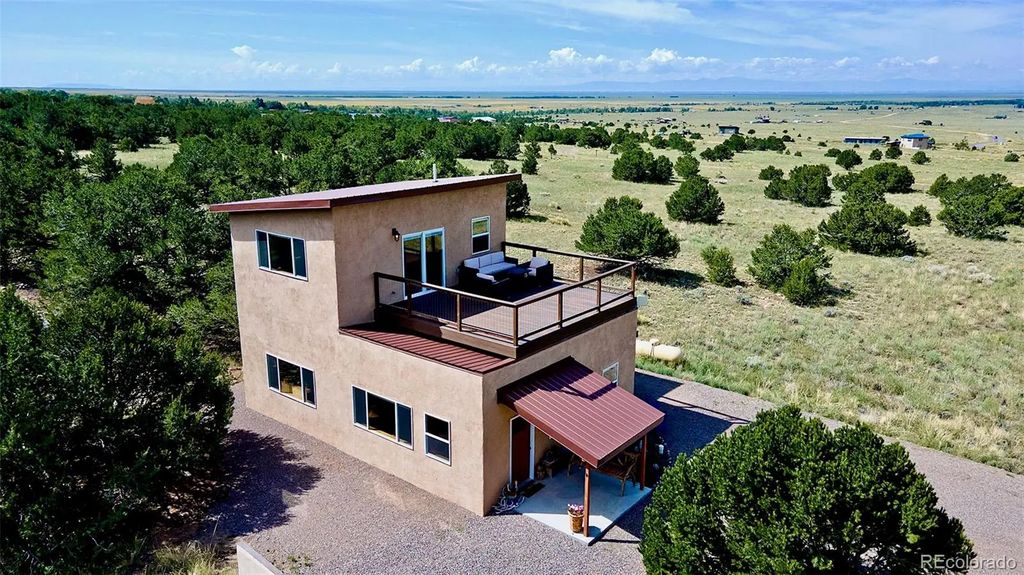 3421 Camino Del Rey, Crestone