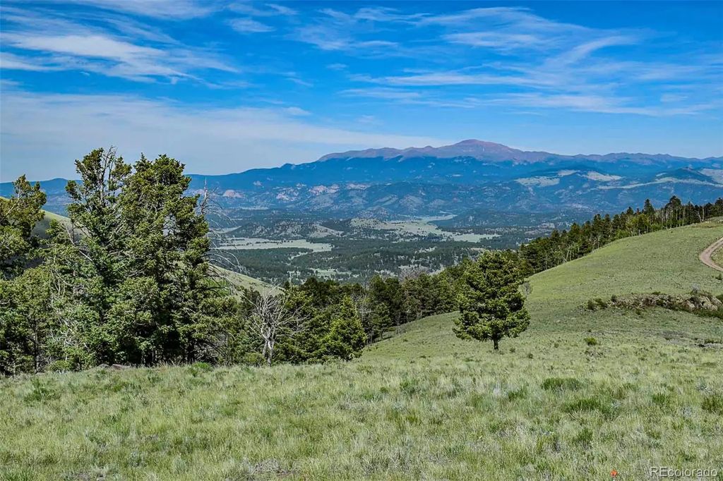 Bear Cat Road, Guffey