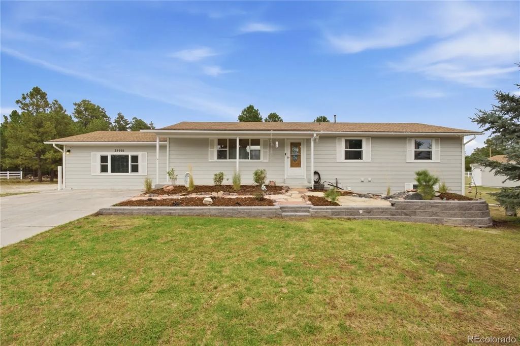 33976 Hummingbird Drive, Elizabeth