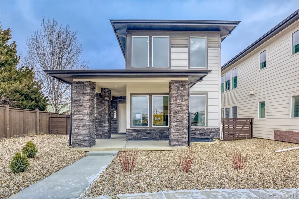672 Apex Street, Erie