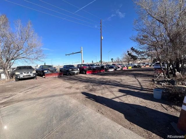 8800 Brighton Road, Henderson
