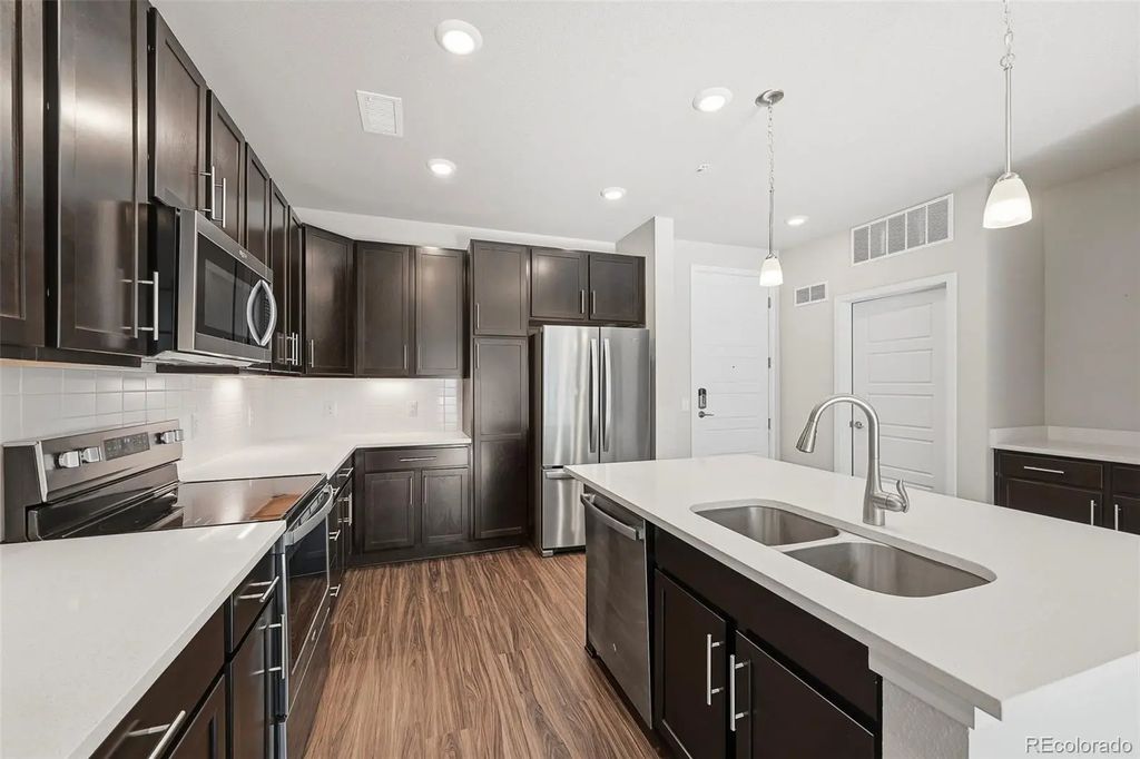 420 E Fremont Place 206, Littleton